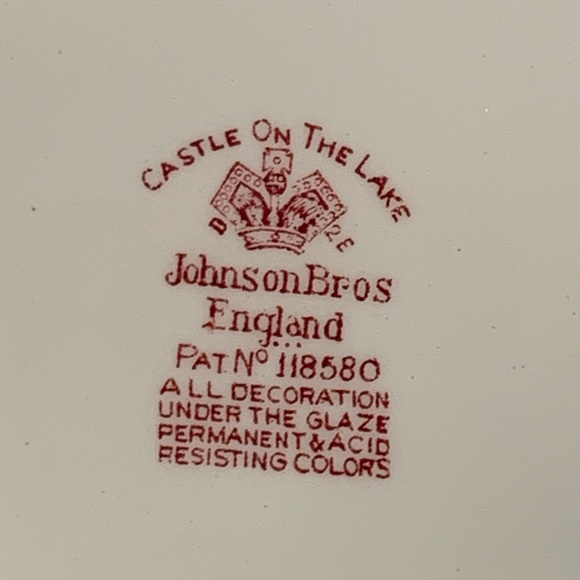 VTG Johnson Brothers Castle on the Lake - Set of 2 Dinner Plates - Picture 6 of 8